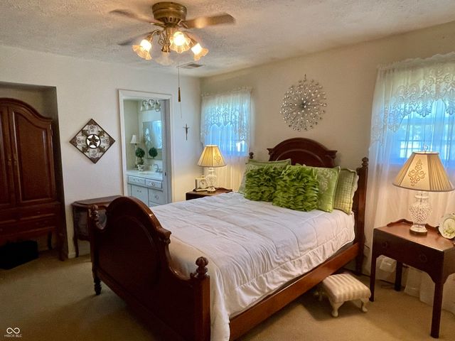 800 Walton Drive, Plainfield, IN 46168