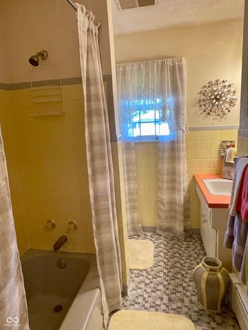 800 Walton Drive, Plainfield, IN 46168