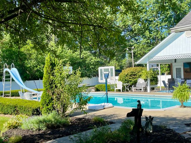 800 Walton Drive, Plainfield, IN 46168