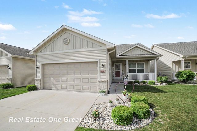 2619 Kitty Hawk Circle, Midland, MI 48642