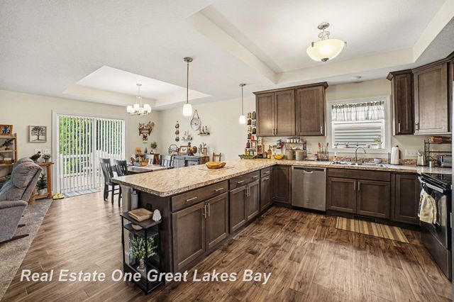 2619 Kitty Hawk Circle, Midland, MI 48642