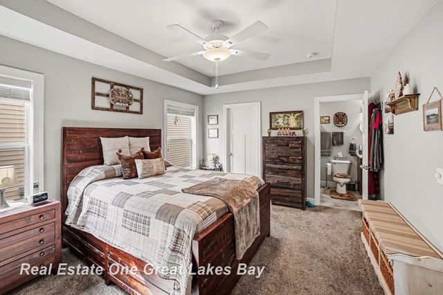 2619 Kitty Hawk Circle, Midland, MI 48642