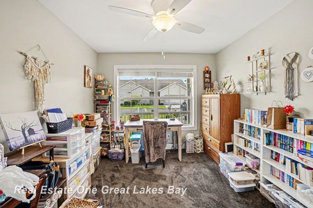 2619 Kitty Hawk Circle, Midland, MI 48642