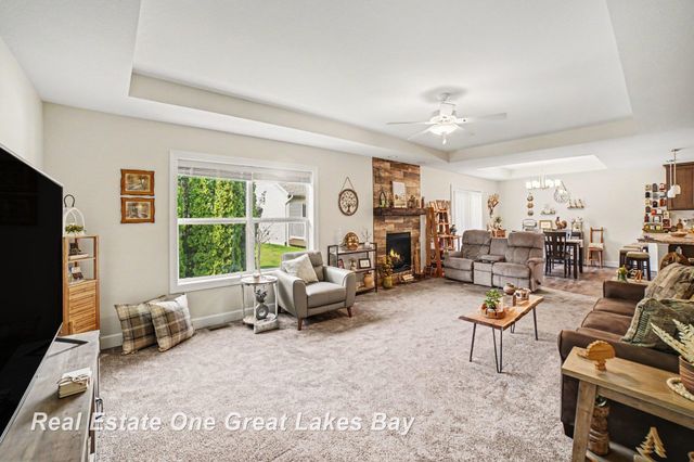 2619 Kitty Hawk Circle, Midland, MI 48642