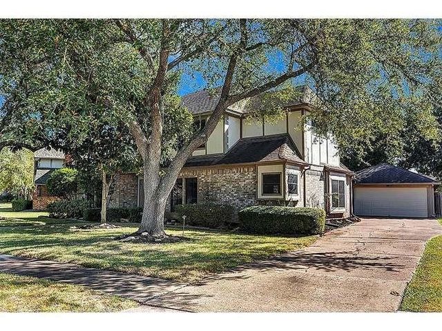 2442 Hodges Bend Circle, Sugar Land, TX 77479