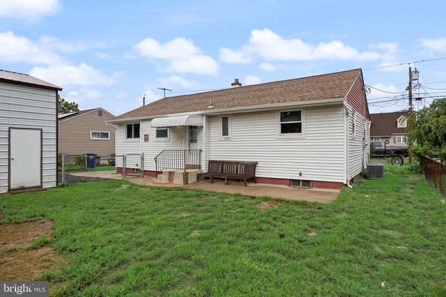412 W HENRY ST, Palmyra, NJ 08065