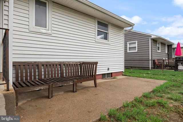 412 W HENRY ST, Palmyra, NJ 08065