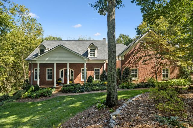 1339 Holly Hill Dr, Franklin, TN 37064
