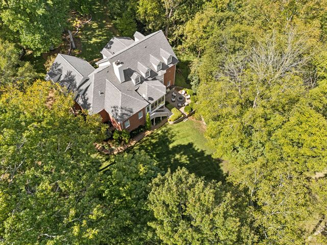 1339 Holly Hill Dr, Franklin, TN 37064