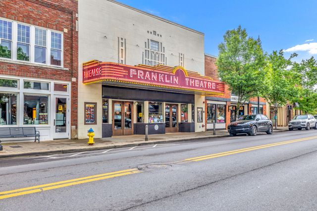 1339 Holly Hill Dr, Franklin, TN 37064