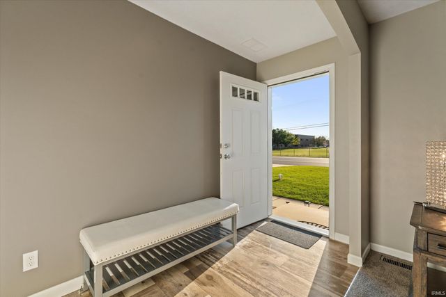 52290 Ash Road, Granger, IN 46530