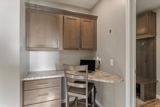 52290 Ash Road, Granger, IN 46530