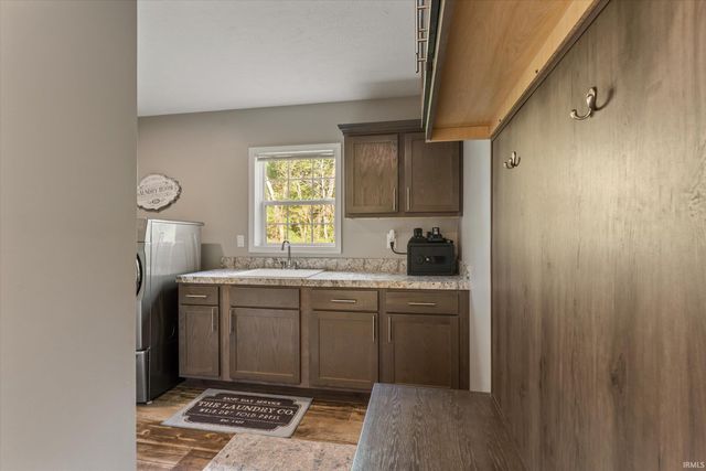 52290 Ash Road, Granger, IN 46530