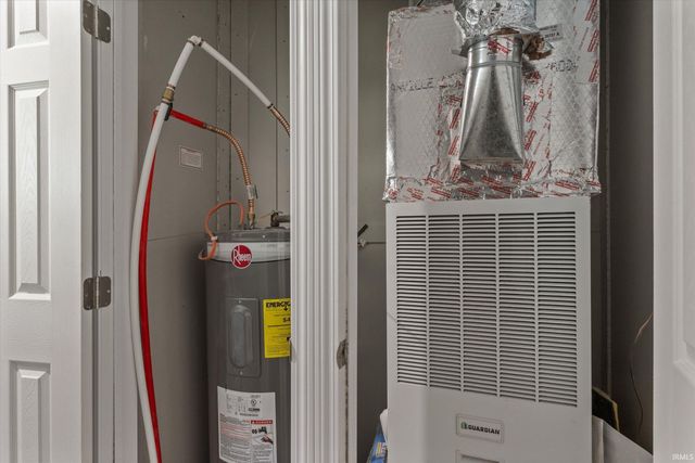 52290 Ash Road, Granger, IN 46530