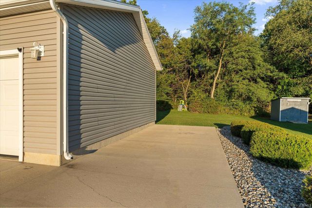 52290 Ash Road, Granger, IN 46530