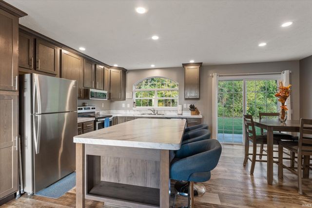 52290 Ash Road, Granger, IN 46530