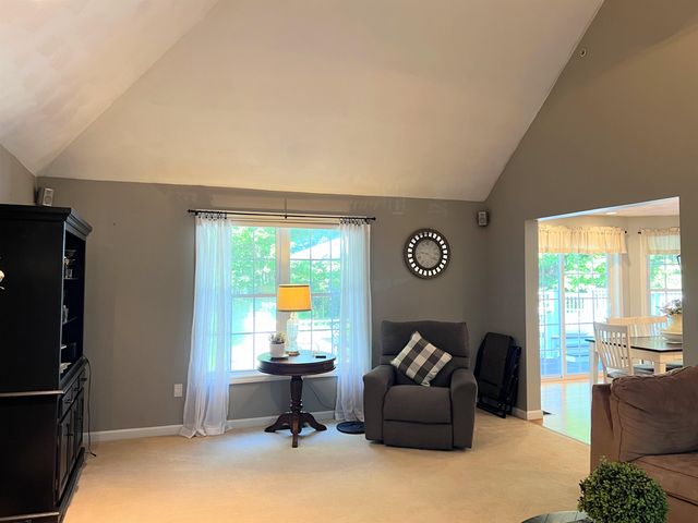 4 Felicia Drive, Newton, NH 03858