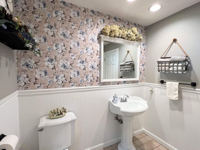4 Felicia Drive, Newton, NH 03858