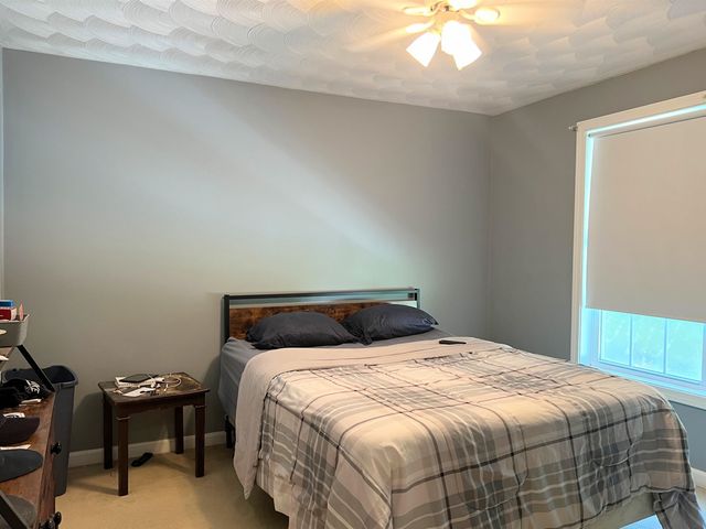 4 Felicia Drive, Newton, NH 03858