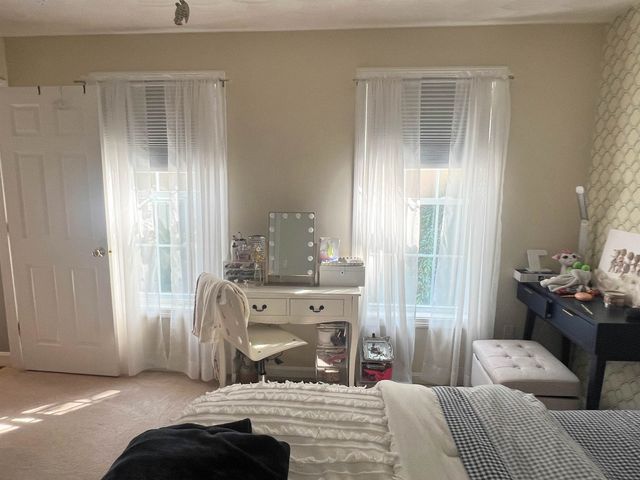 4 Felicia Drive, Newton, NH 03858