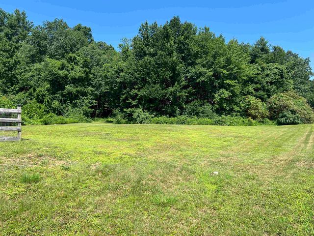 4 Felicia Drive, Newton, NH 03858