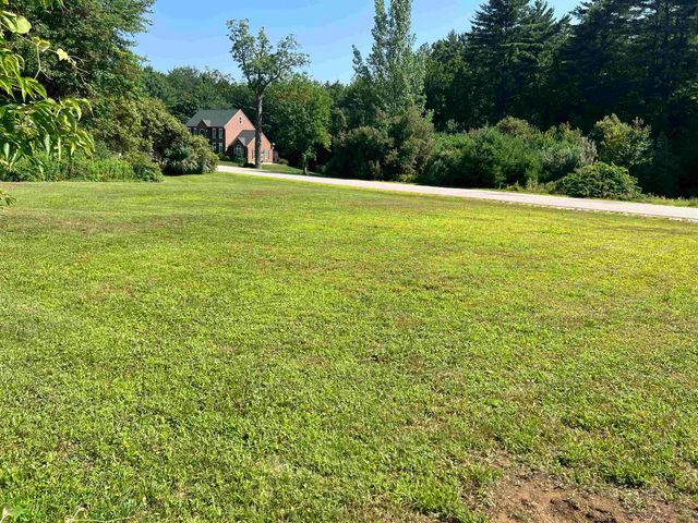 4 Felicia Drive, Newton, NH 03858