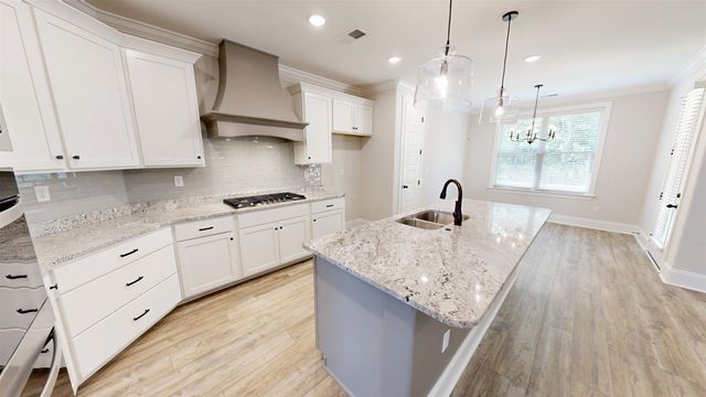 1699 BAISLEY DR, Nesbit, MS 38651