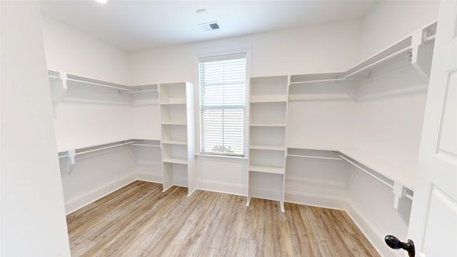 1699 BAISLEY DR, Nesbit, MS 38651