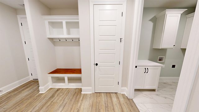 1699 BAISLEY DR, Nesbit, MS 38651