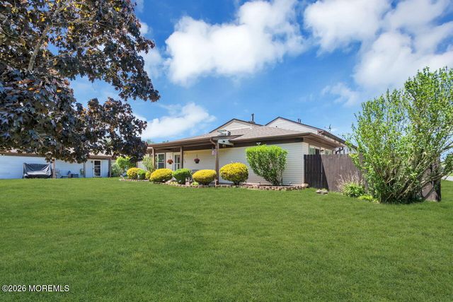 286 Greenwood Loop Road, Brick, NJ 08724