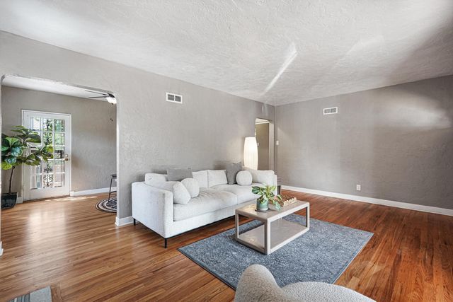 313 Carlisle Boulevard SE, Albuquerque, NM 87106