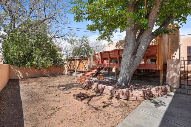 313 Carlisle Boulevard SE, Albuquerque, NM 87106