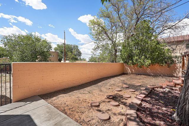 313 Carlisle Boulevard SE, Albuquerque, NM 87106