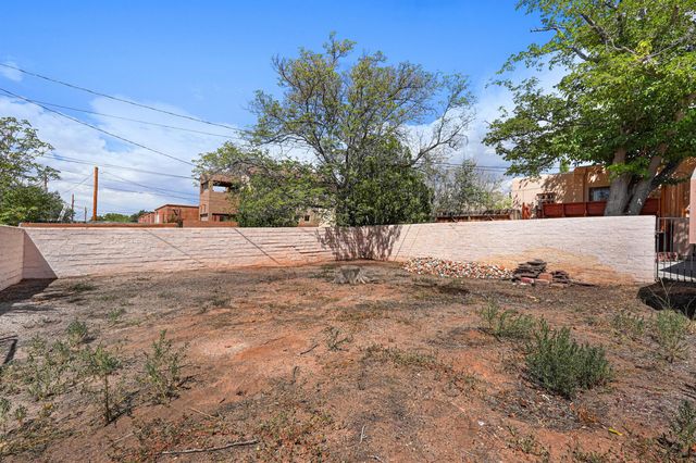 313 Carlisle Boulevard SE, Albuquerque, NM 87106