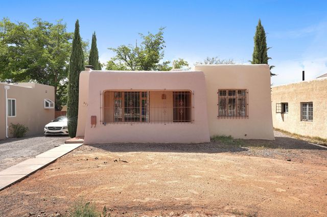 313 Carlisle Boulevard SE, Albuquerque, NM 87106