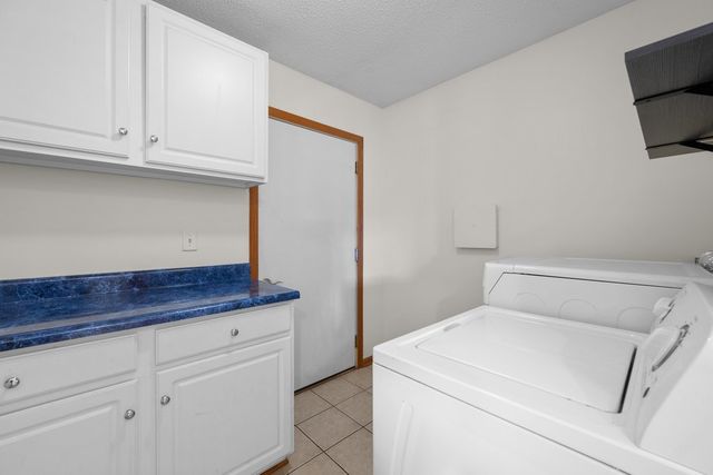 104 2nd St Court, Donahue, IA 52746