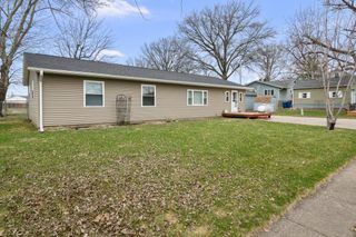 104 2nd St Court, Donahue, IA 52746