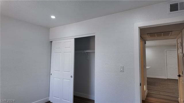 5170 River Glen Drive 244, Las Vegas, NV 89103