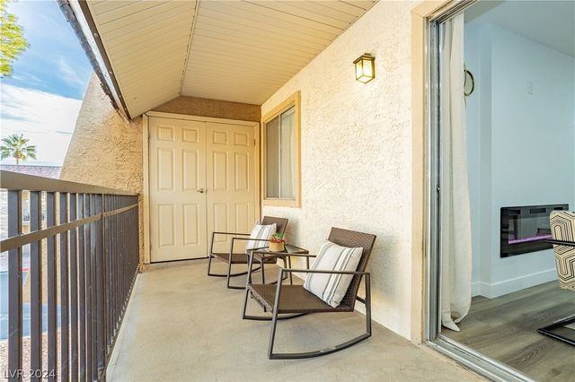 5170 River Glen Drive 244, Las Vegas, NV 89103