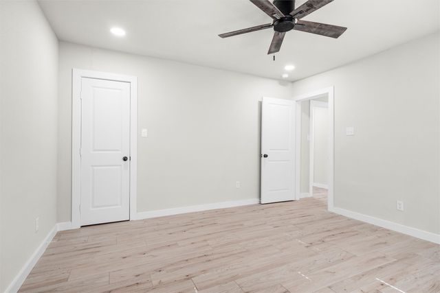 1300 E Baltimore Avenue, Fort Worth, TX 76104