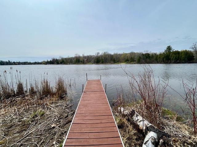 5641 Lakeside Drive, Gladwin, MI 48624