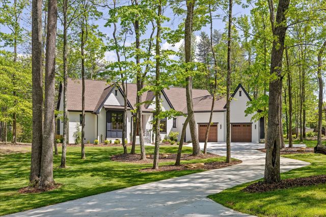 221 Lookout Crest Lane, Lookout Mountain, GA 30750