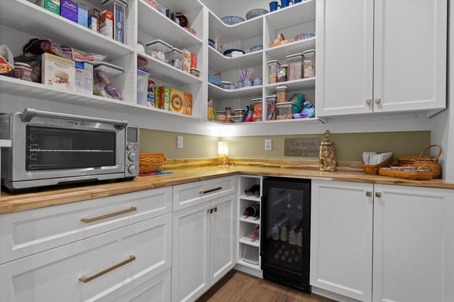 221 Lookout Crest Lane, Lookout Mountain, GA 30750
