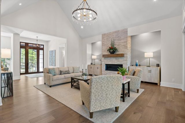 221 Lookout Crest Lane, Lookout Mountain, GA 30750