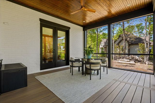 221 Lookout Crest Lane, Lookout Mountain, GA 30750