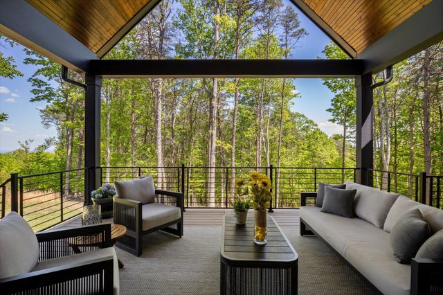 221 Lookout Crest Lane, Lookout Mountain, GA 30750