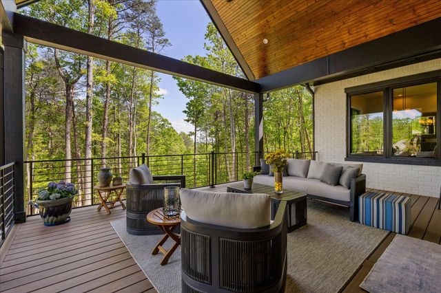 221 Lookout Crest Lane, Lookout Mountain, GA 30750