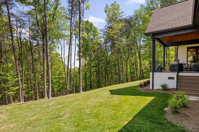 221 Lookout Crest Lane, Lookout Mountain, GA 30750