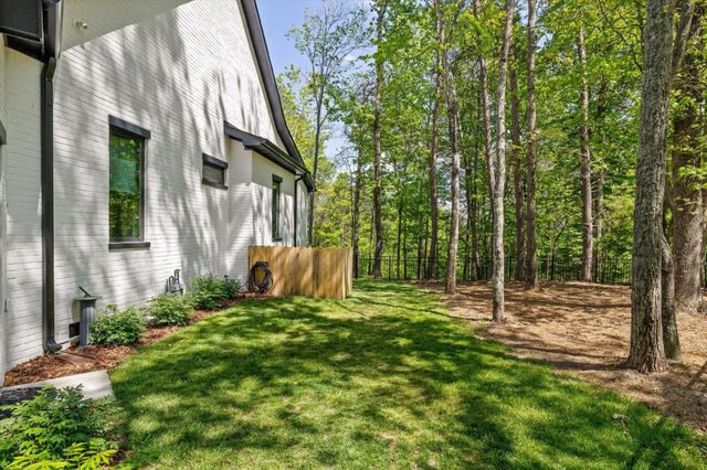 221 Lookout Crest Lane, Lookout Mountain, GA 30750