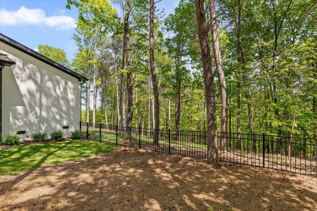 221 Lookout Crest Lane, Lookout Mountain, GA 30750